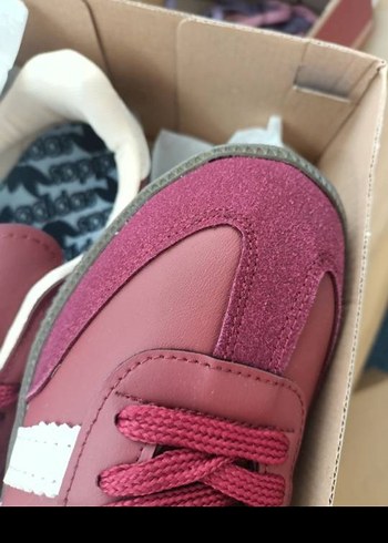 Adidas Bordo samba hatalı üründür Kadın Spor Ayakkabı