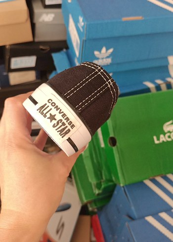 39 Beden convers ve çocuk ayakkabısı