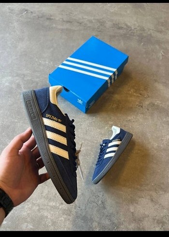 Adidas spezial