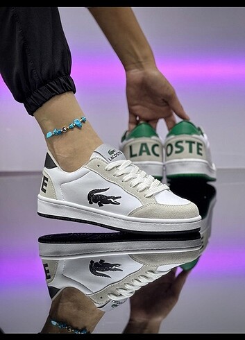 Lacoste snekars