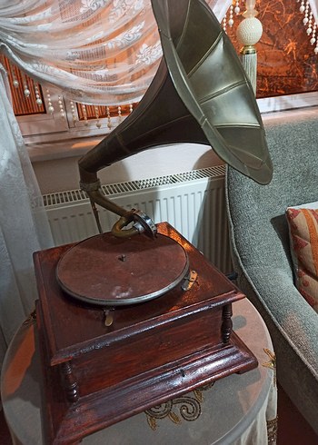 Parlak Kahverengi Nostaljik orjinal Gramofon - Görsel 2