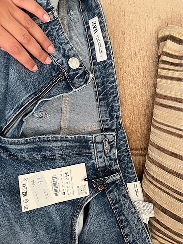 Zara Zara Jean