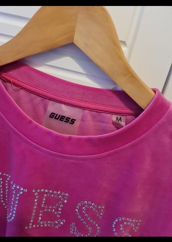 Guess Guess Pembe Kısa Kollu Crop Tişört