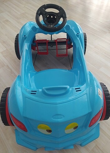 Beden Pedallı büyük boy araba