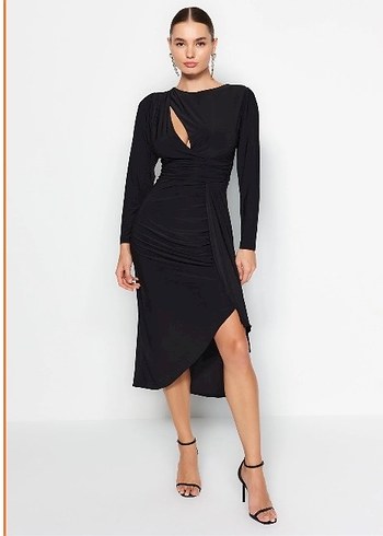 Siyah vücuda oturan uzun kollu - Görsel 3