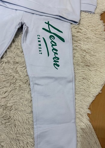 Beyaz Kapüşonlu Kadın Eşofman Takımı 
S ve M beden için uygundur - Görsel 2