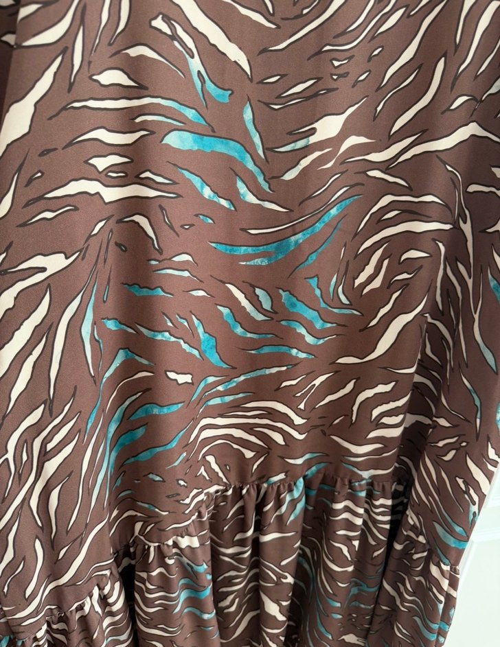 Kahverengi Zebra Desenli Uzun Kadın Elbise - Görsel 5