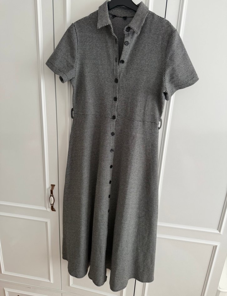 Gri Uzun Düğmeli Kadın Elbise - Görsel 5