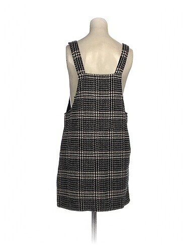 l Beden PreLoved Kısa Elbise %70 İndirimli.