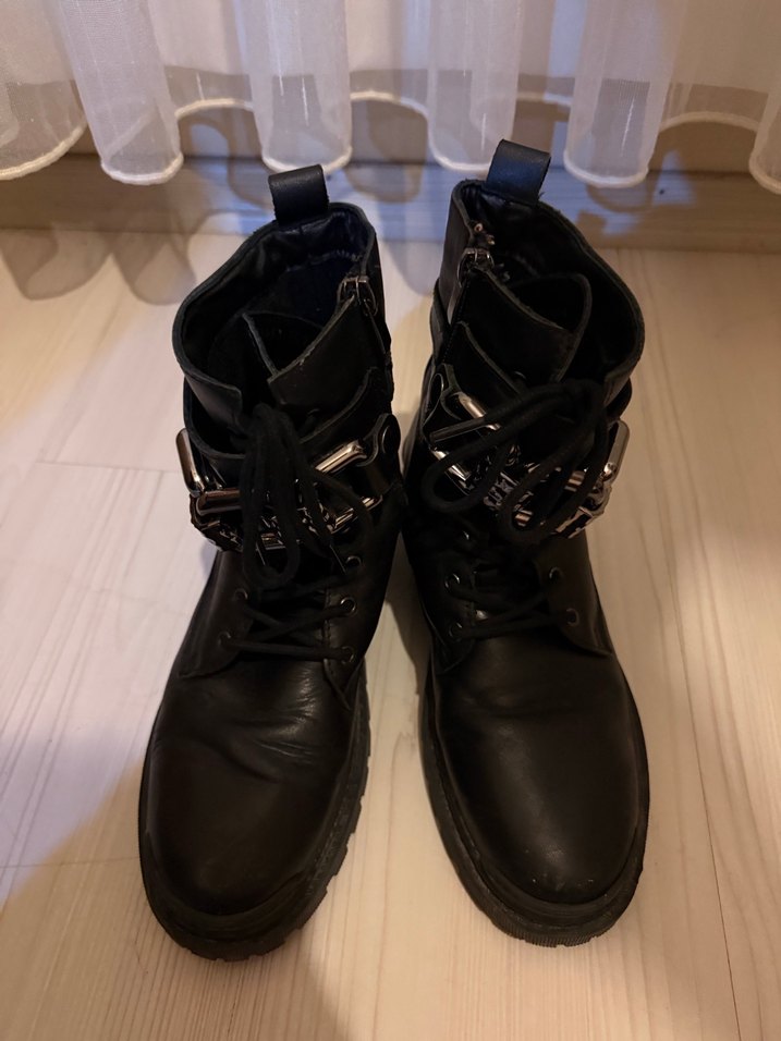 Siyah Deri Tokalı Goth Kadın Bot - Görsel 5