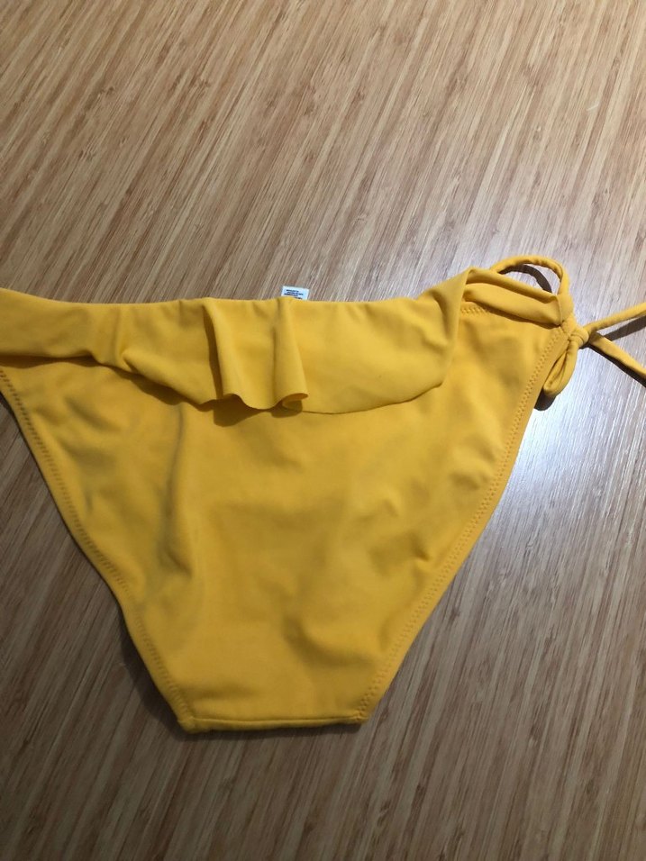 Sarı Fırfırlı Bikini Altı dagi marka - Görsel 4