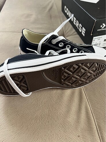 38 Beden siyah Renk Orijinal Converse yurt disindan