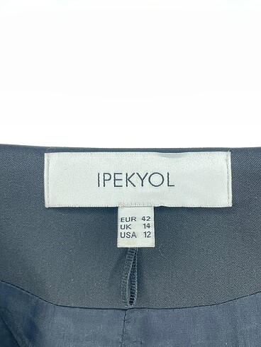 42 Beden siyah Renk ipekyol Blazer %70 İndirimli.