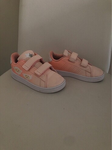 Adidas- 26,5 numara