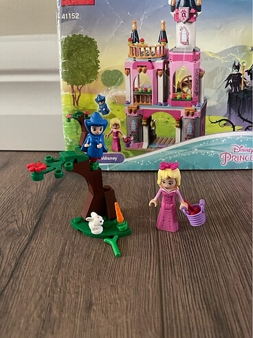 Diğer Lego disney uyuyan güzelin masal şatosu