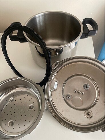 Beden Tefal düdüklü tencere