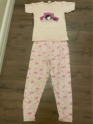 Pijama takımı(10-11 yaş)