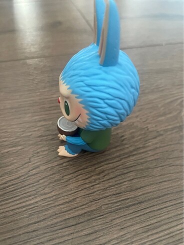 Labubu karakter (8 cm)