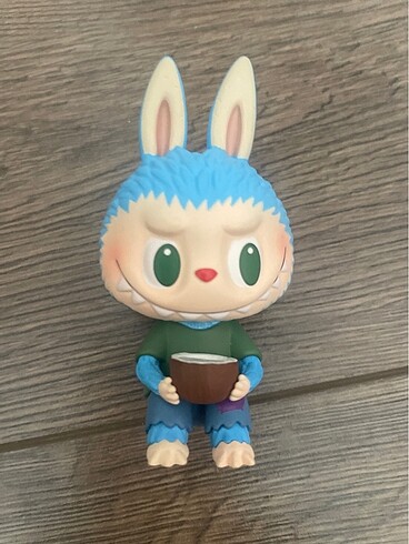 Labubu karakter (8 cm)