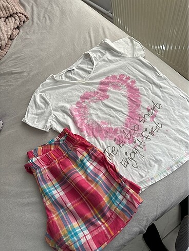 Kadın pijama takımı