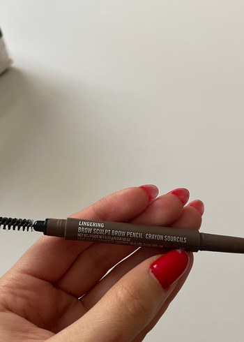 MAC Koyu Bej kaş Kalemi lingering - Görsel 4