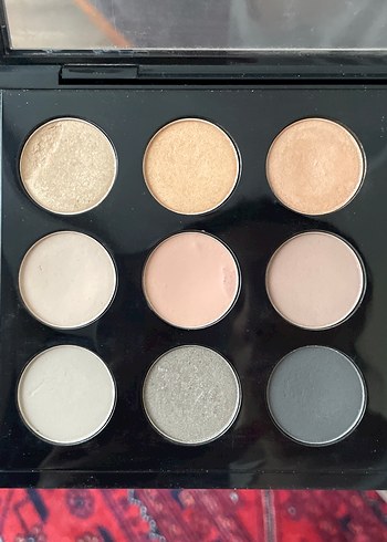 MAC Krem ve Koyu Tonlarda Göz Farı Paleti - Görsel 2