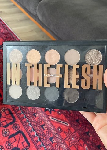 MAC Krem ve Koyu Tonlarda Göz Farı Paleti - Görsel 4