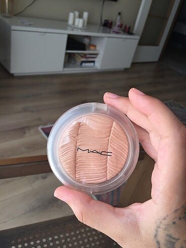 Mac post modernist highlighter