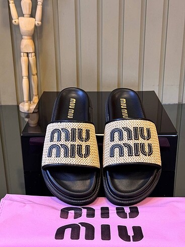 Miu Miu Miu miu terlik