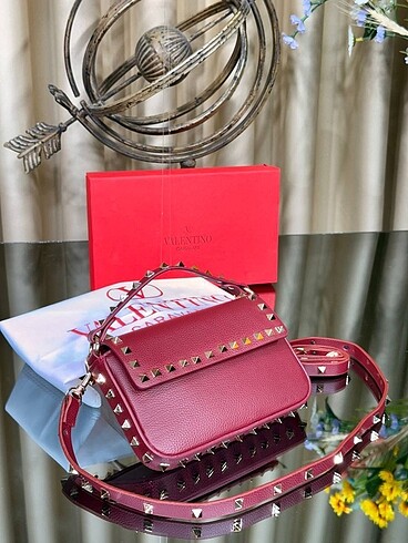 Beden siyah Renk Valentino Kutulu toz torbalı