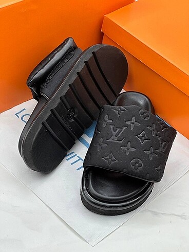 Louis vuitton terlik