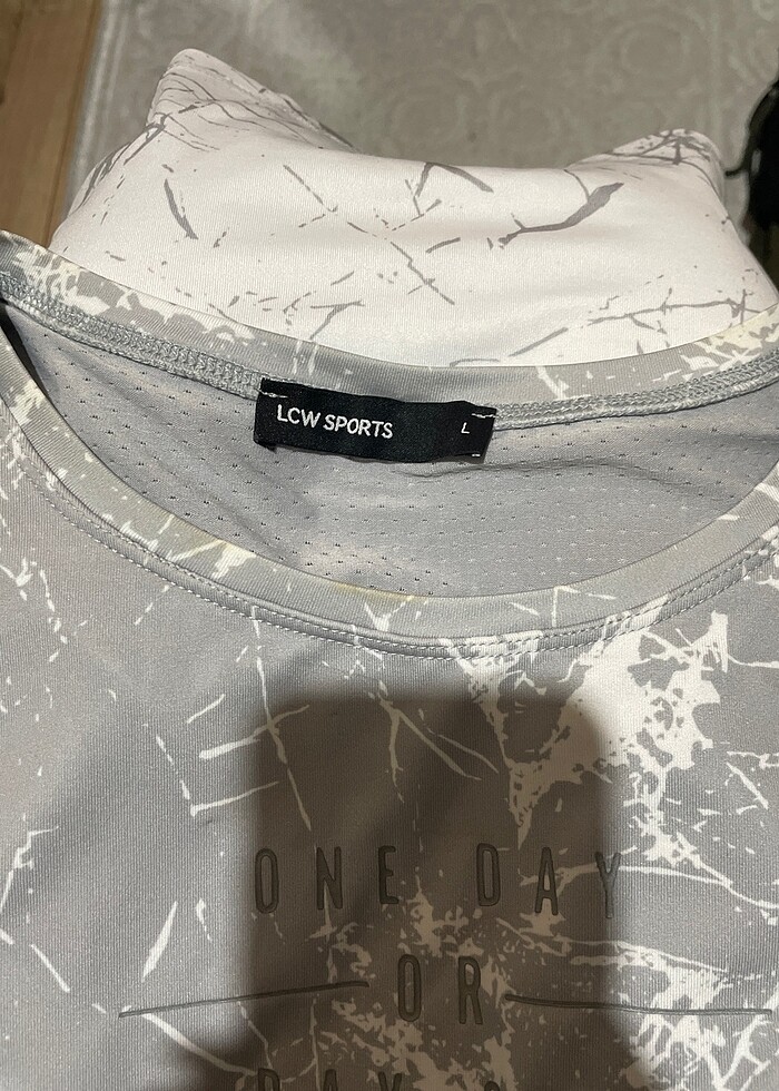 Lcw spor üst ölçü iade yok - Görsel 3