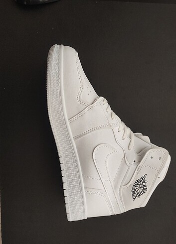 38 Beden beyaz Renk Nike Air Jordan Kampanyasi