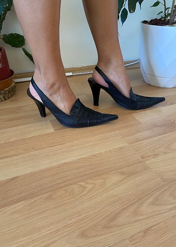 Siyah Pileli Stiletto - Görsel 4