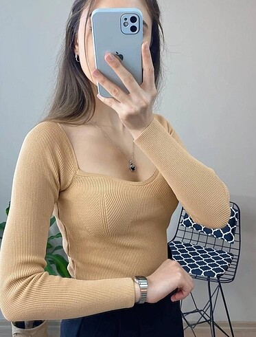 Kalp yaka triko