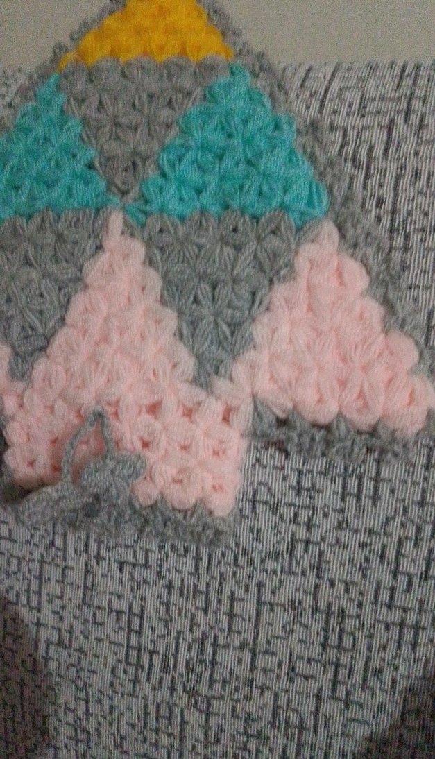 Çok Renkli Üçgen Banyo Süngeri - Görsel 3