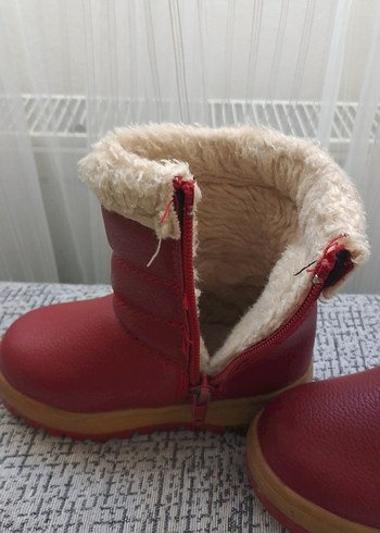 Nakışlı Kürklü Kız Çocuk Kırmızı Bot - Görsel 3