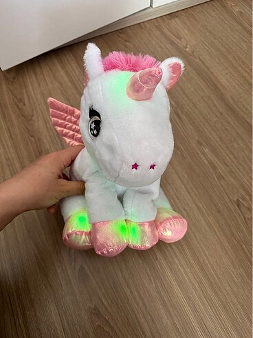 Işıklı pony