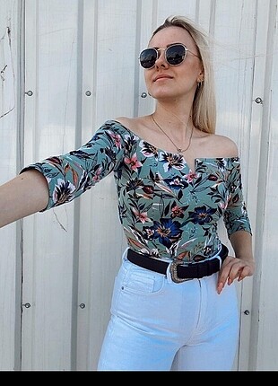 Çiçekli bodysuıt yeşil 