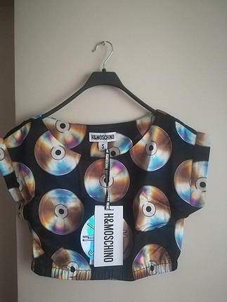 H&M x Moschino özel koleksiyon Cd desenli Tshirt 