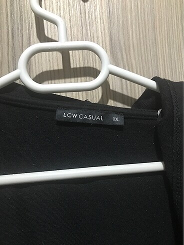 LC Waikiki Siyah hırka