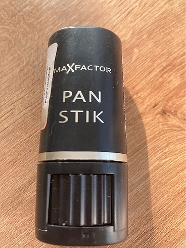 Max factor puan stik