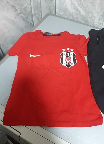 12-18 Ay Beden kırmızı Renk Cocuk 2 takim 