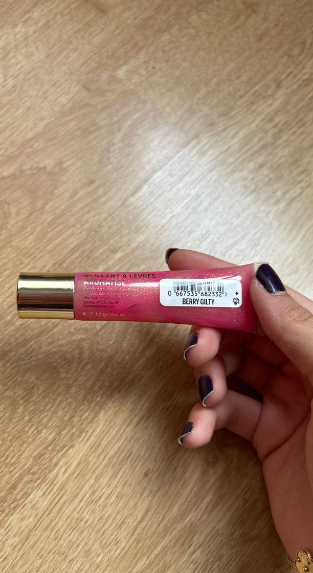 Victorias Secret Pembe Dudak Parlatıcısı - Görsel 2