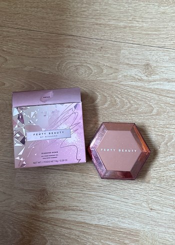 Fenty Beauty Diamond Bomb Aydınlatıcı - Görsel 2