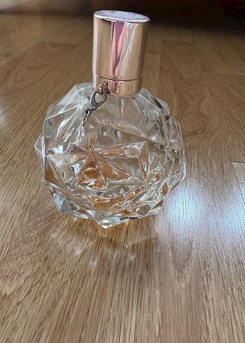 Ariana Grande Parfüm - Görsel 3