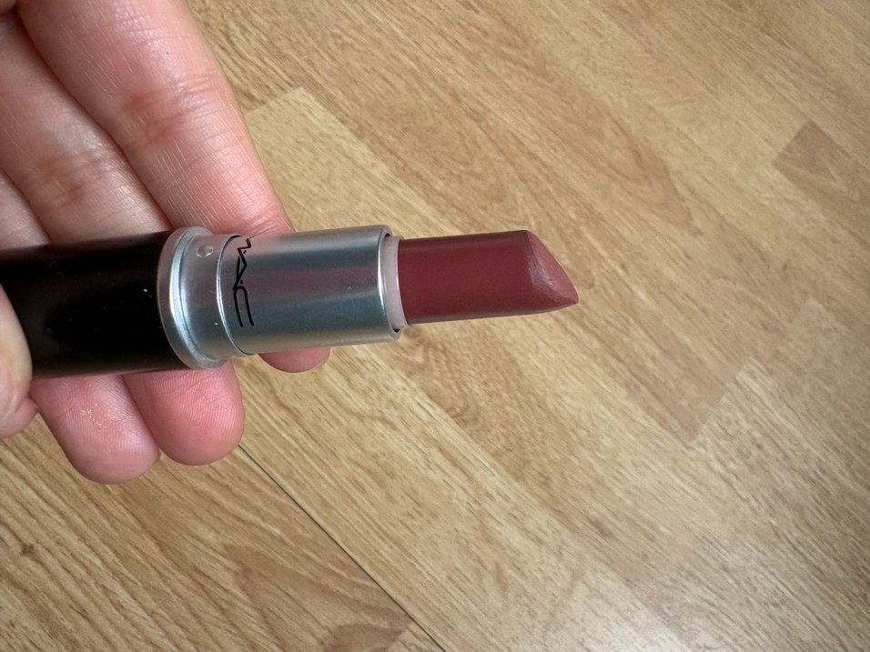 MAC Whirl Mat Ruj - Yoğun Kahverengi - Görsel 4