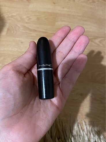 MAC Brave Ruj