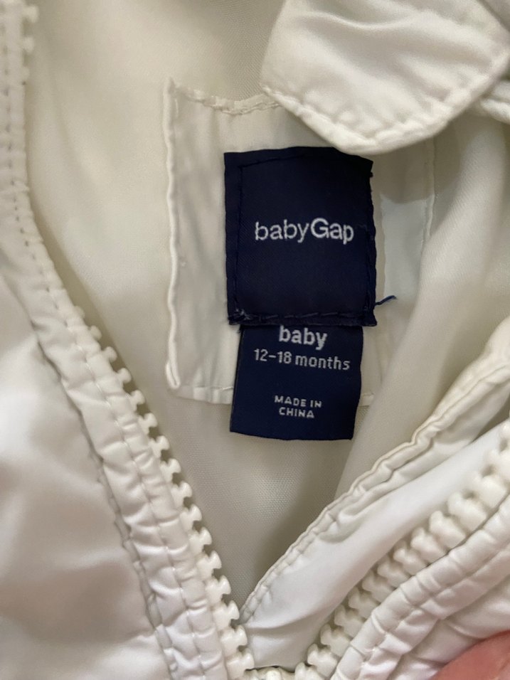 Beyaz Kapüşonlu Kız Montu - Görsel 2