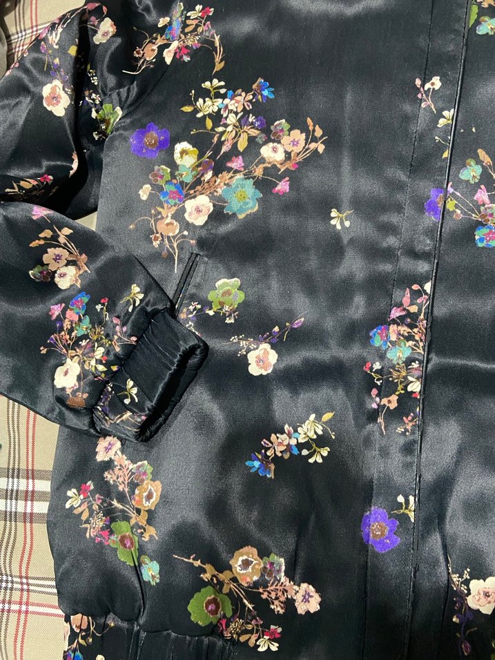 Çiçek Desenli Düğmeli Kadın Ceket - Görsel 3